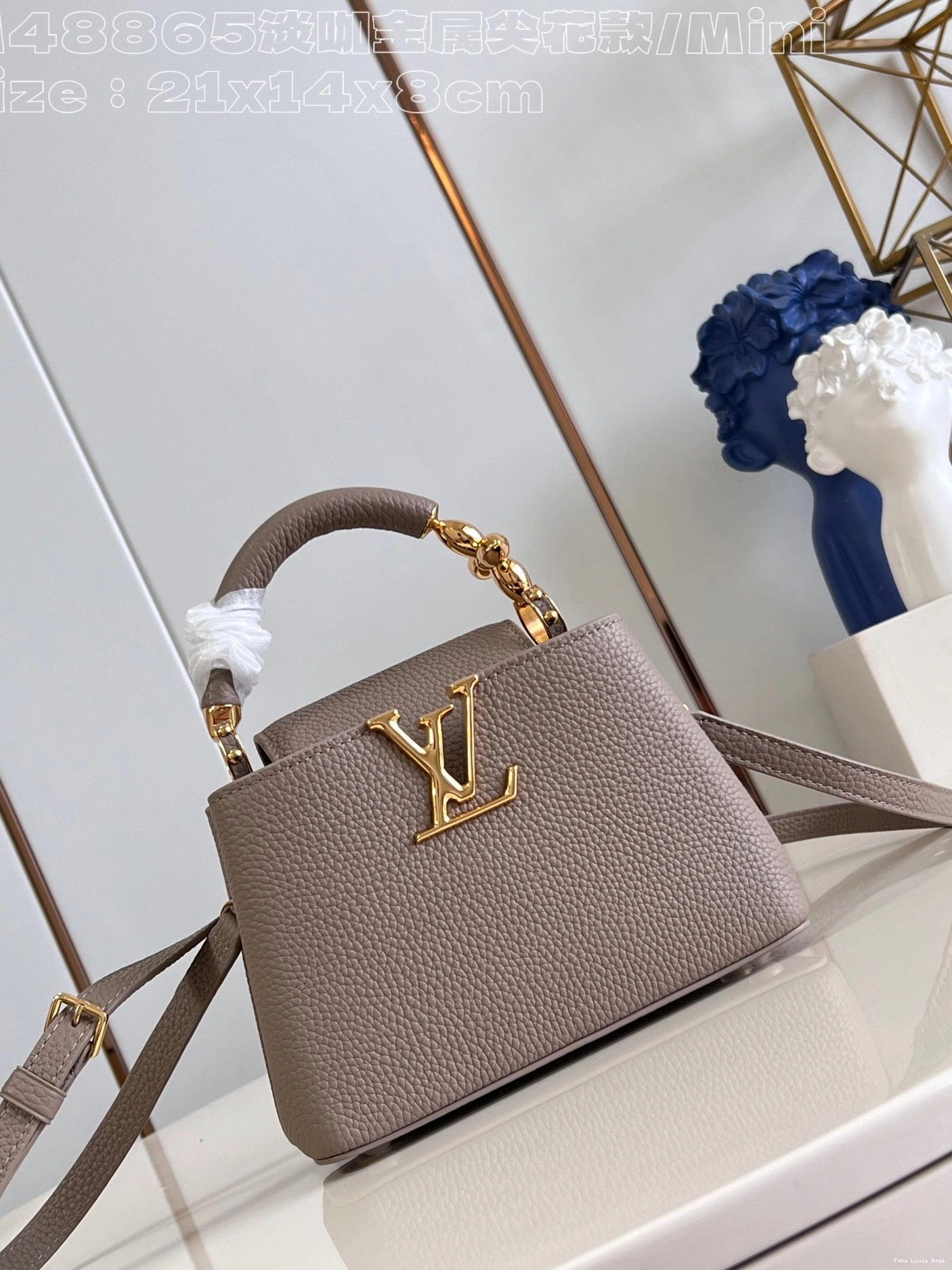 LOUIS CAPUCINES MINI-21*14*8CM VUITTON 0729